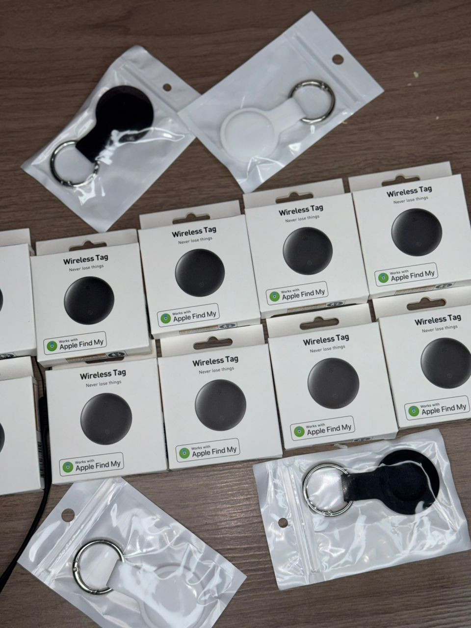Trackers/wireless tag