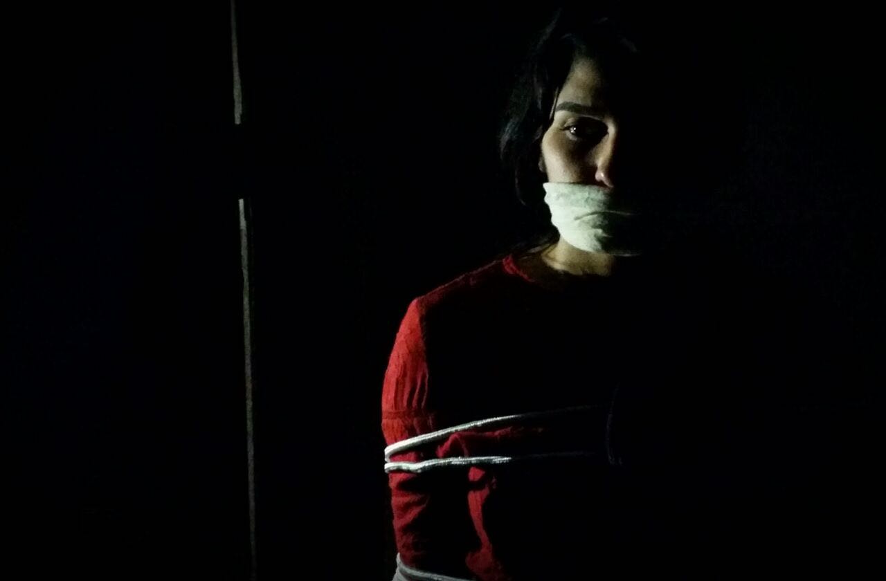 Coline Slingshot BTS