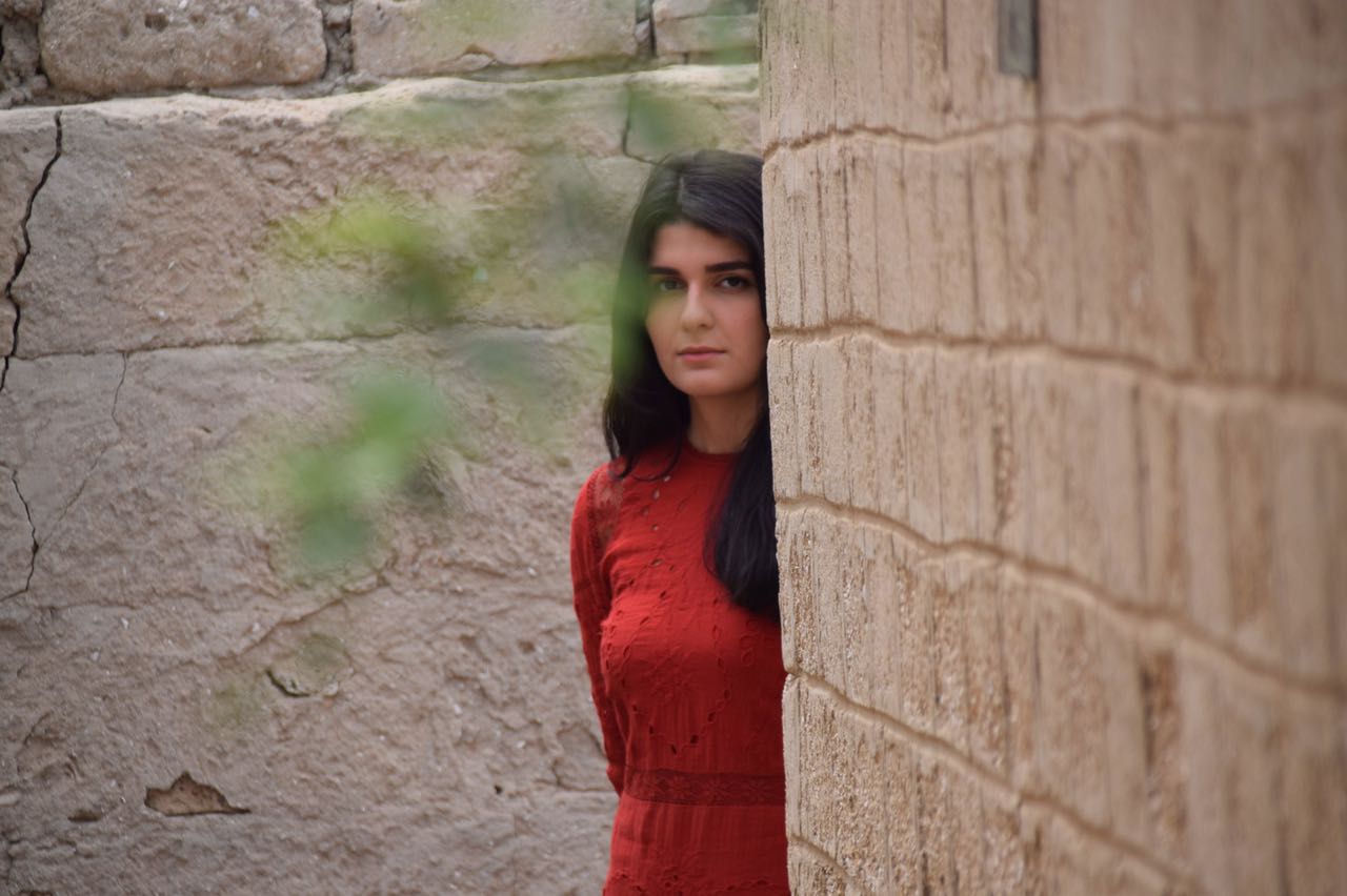 Coline Slingshot BTS