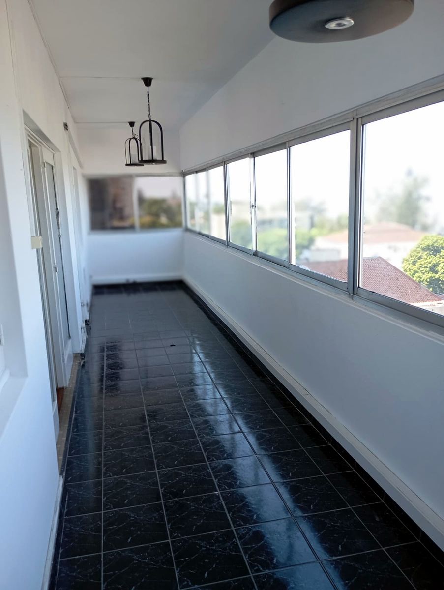 Vende-se Apartamento T4 Condomínio Rosa de Moçambique