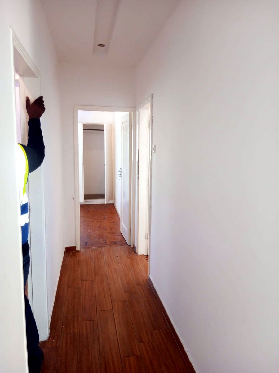 VENDE-SE APARTAMENTO T3,SUÍTE, 7° ANDAR, BAIRRO DA POLANA PRÓXIMO AO RESTAURANTE MIMO'S.