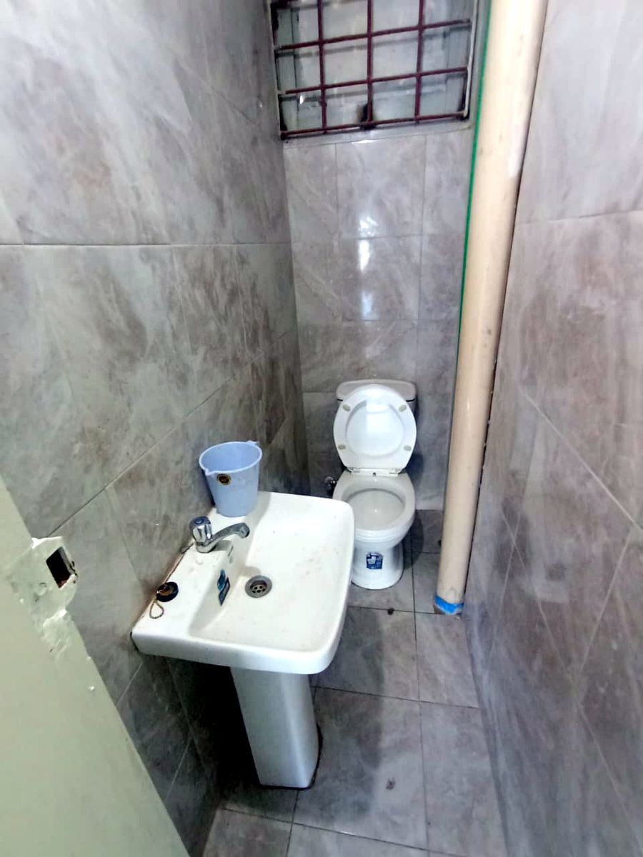 VENDE-SE LOJA SOBRE-LOJA NO BAIRRO ALTO-MAÉ PRÓXIMO À ESTÁTUA MONDLANE.