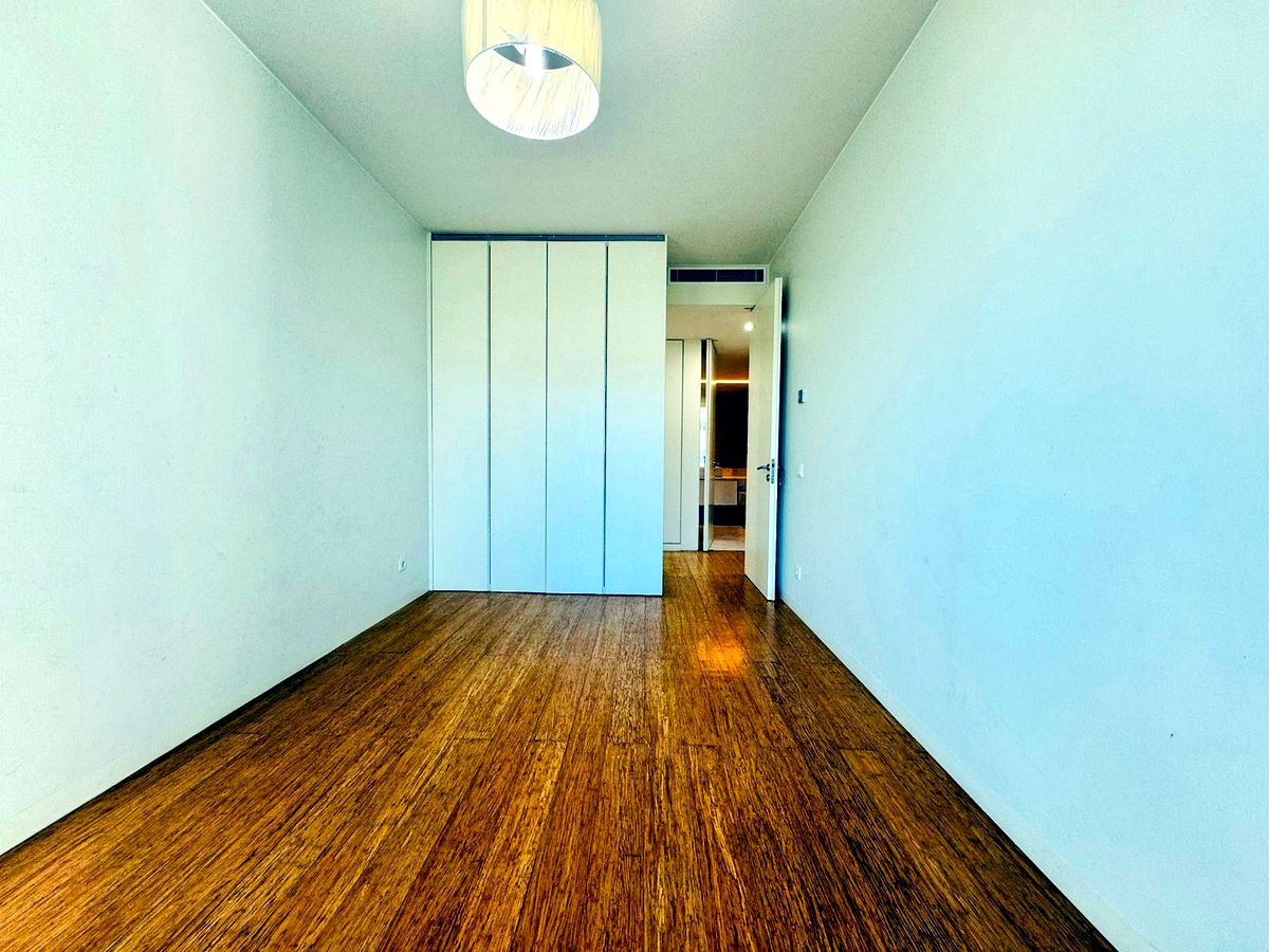 ARRENDA-SE APARTAMENTO T3? SUÍTE, ANDAR INTERMEDIO, PRÉDIO NOVO, NR. POLANA, Av. JULIUS NYERERE.