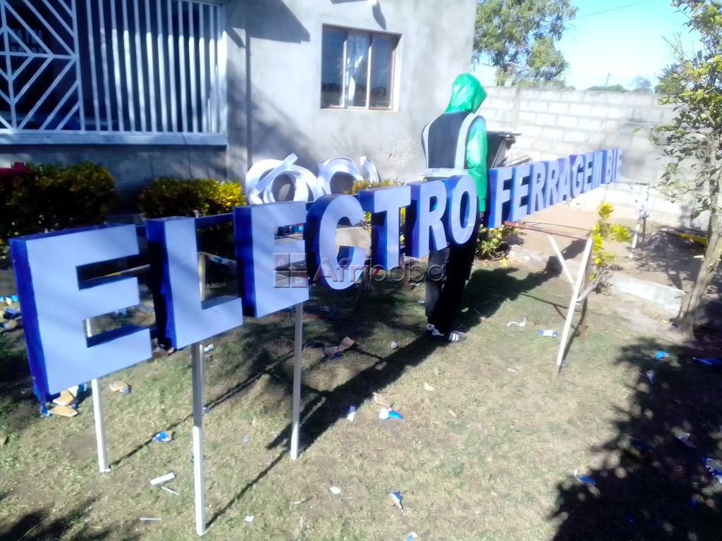 Reclame luminosos e em 3D