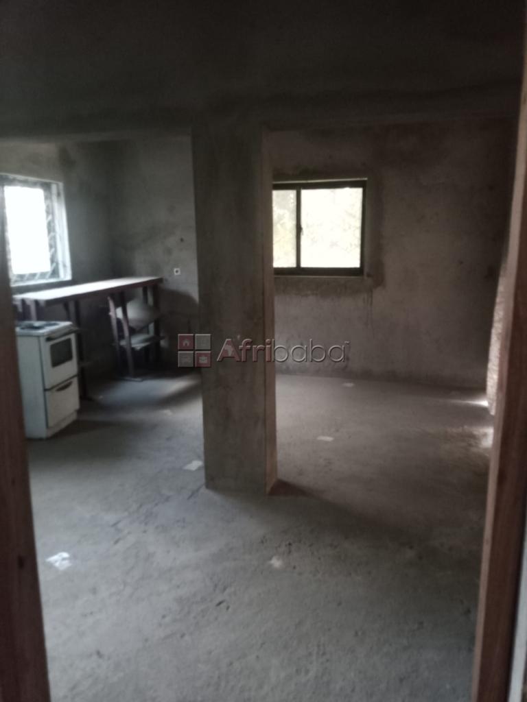 đźŹ˘ disponĂ­vel para arrendamento  edifĂ­cio comercial Ă s margens do rio