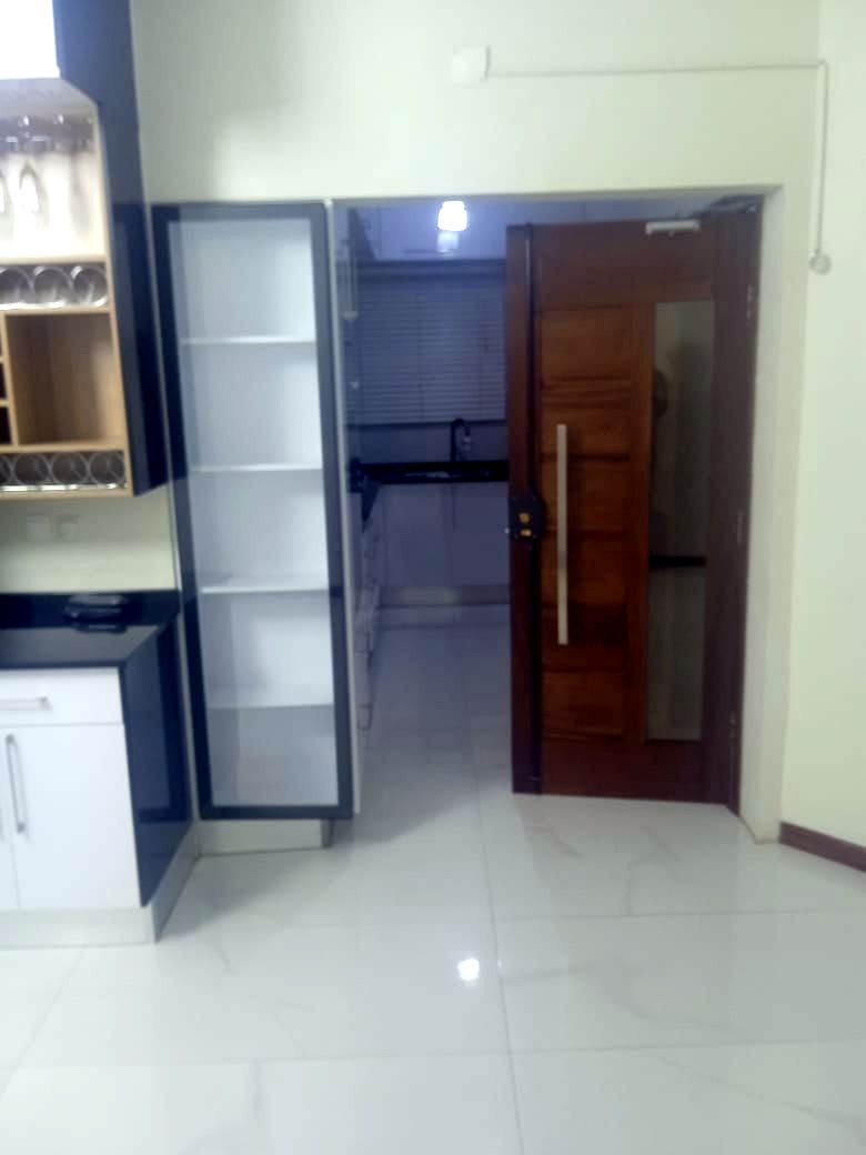 ARRENDA-SE MORADIA T3 MOBILADA,3 SUÍTES, ANEXO COMPLETO, NA MATOLA 700!