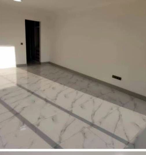 VENDE-SE E ARRENDA-SE. Um apartamento T3 localizado na Av. Marginal ao lado do Hotel Glória no condomínio PARK MOZA, sem mobília.