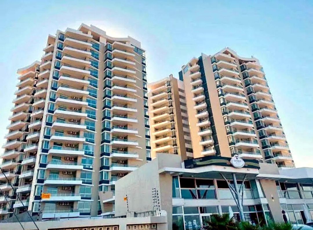 Vendo apartamento T4 no condomínio bish front marginal