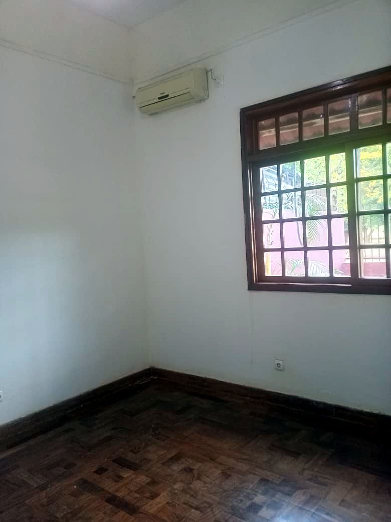 Arrenda se flat t3 bairro polana