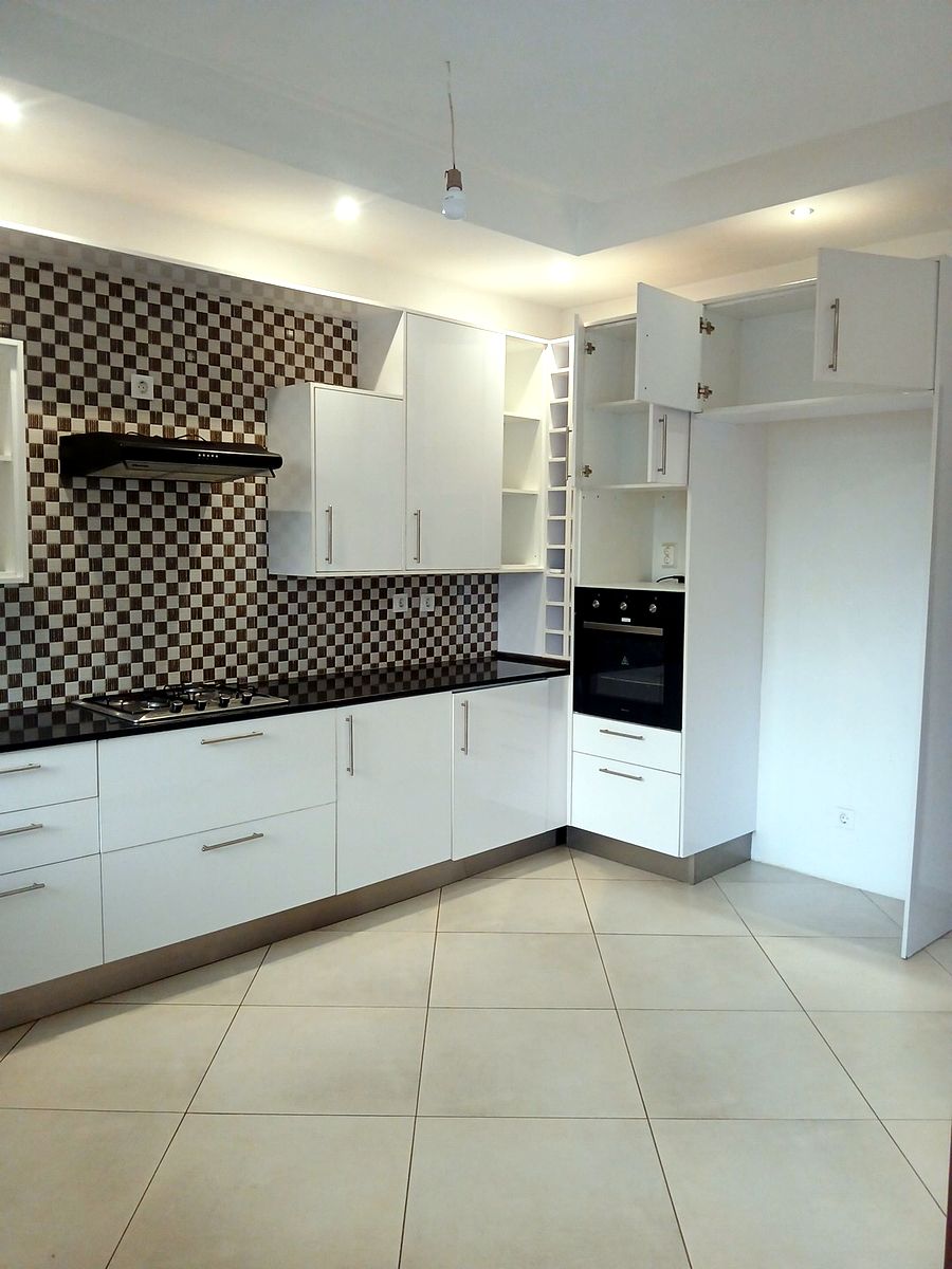 Arrenda se Moradia Tipo 3 n condominio Elite