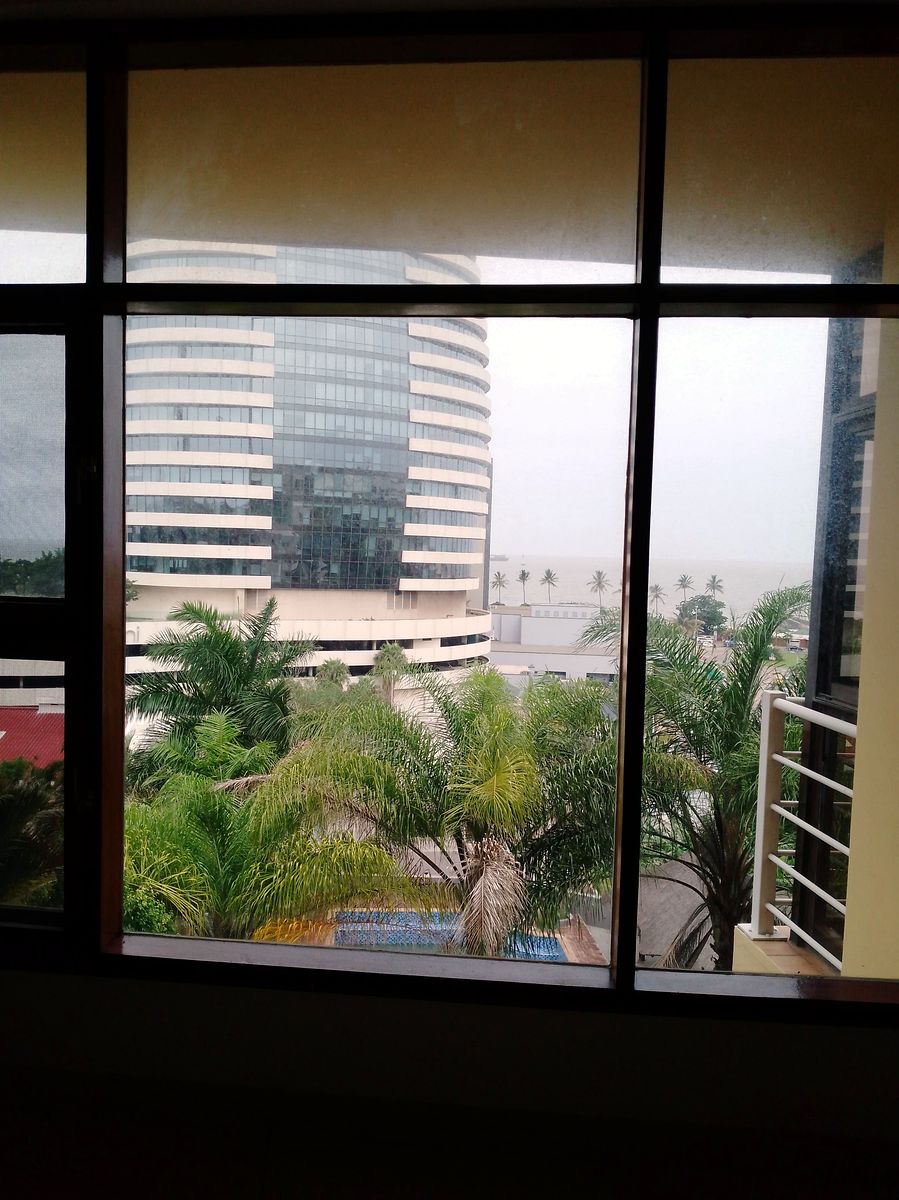 ARRENDA-SE GEMINADA T7 IDEAL PARA GRANDES FAMÍLIAS, EMPRESAS OU CONSULADOS COM VISTA AO MAR PERTO DA EMBAIXADA DA ARÁBIA SAUDITA