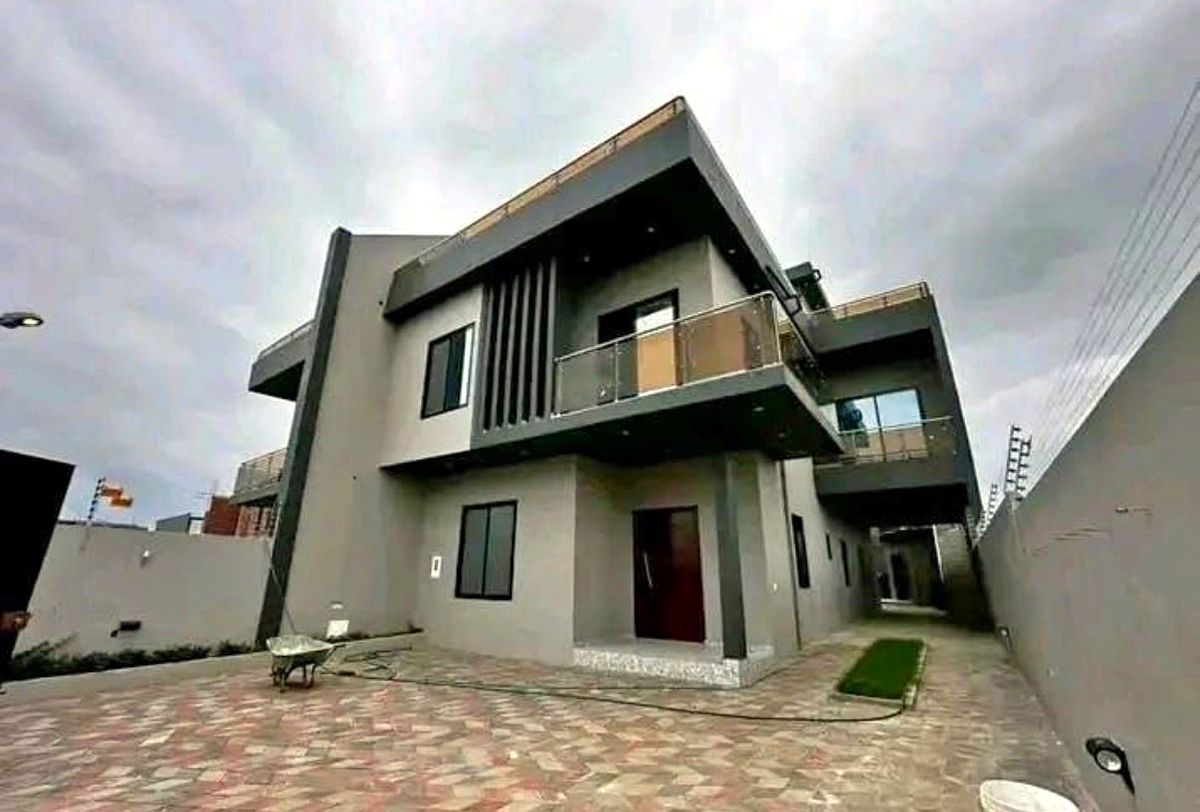 Vende-se Moradia T4 Mapulene