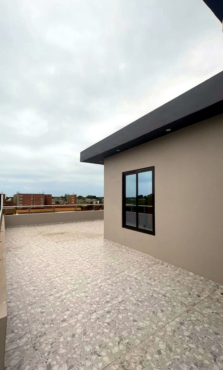 Vende-se Moradia T4 Mapulene