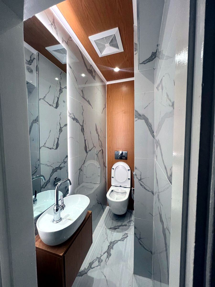 Apartamento Tipo 3 com mobília. Na Av. Julis Nherere Excelente casa