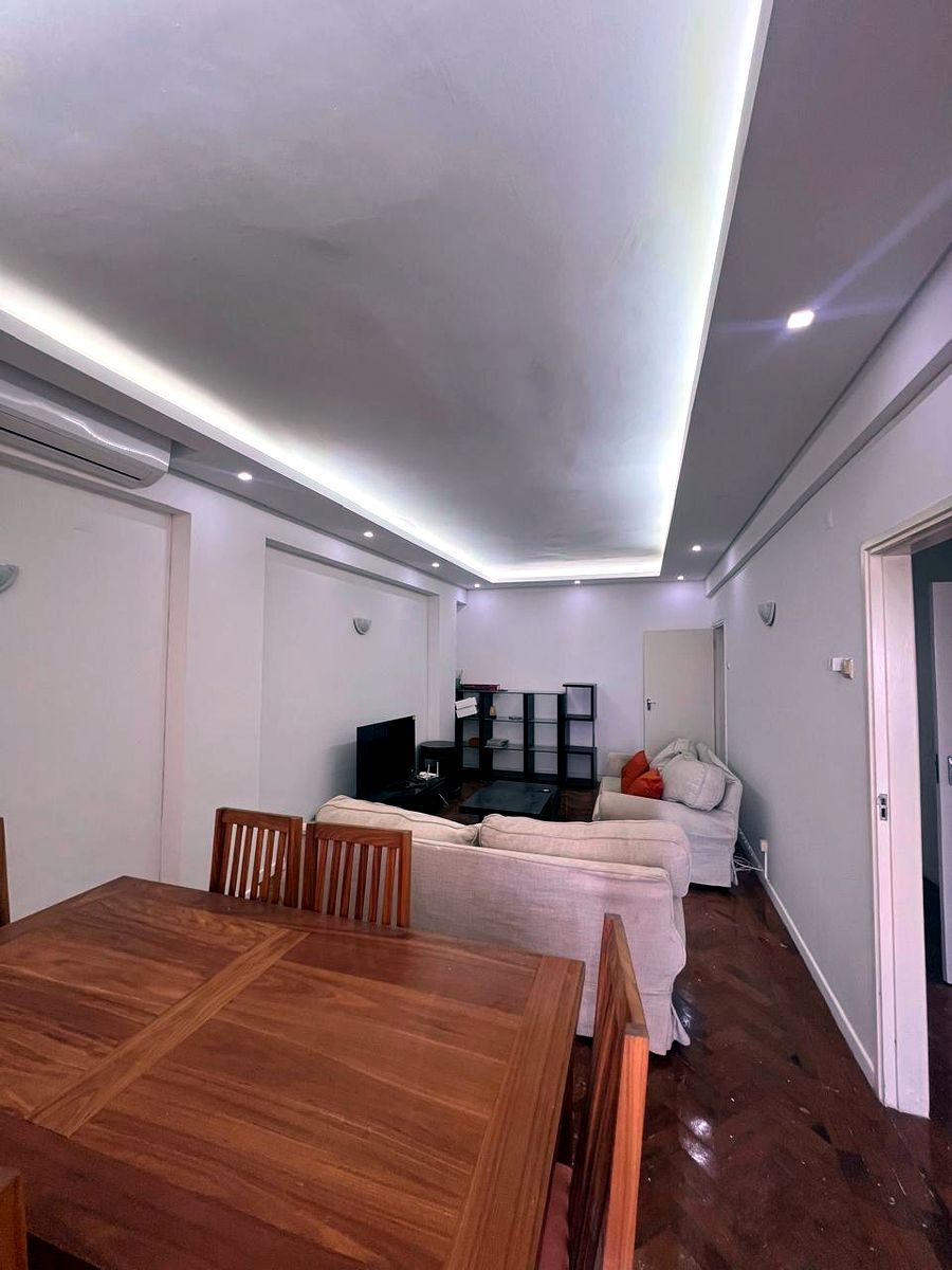 Apartamento Tipo 3 com mobília. Na Av. Julis Nherere Excelente casa