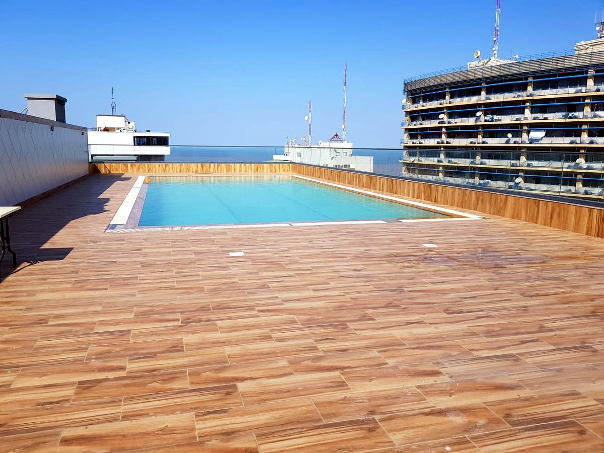 "ARRENDA-SE APARTAMENTO MOBILADO"  Condomínio Polana Plaza. Edifício Novo