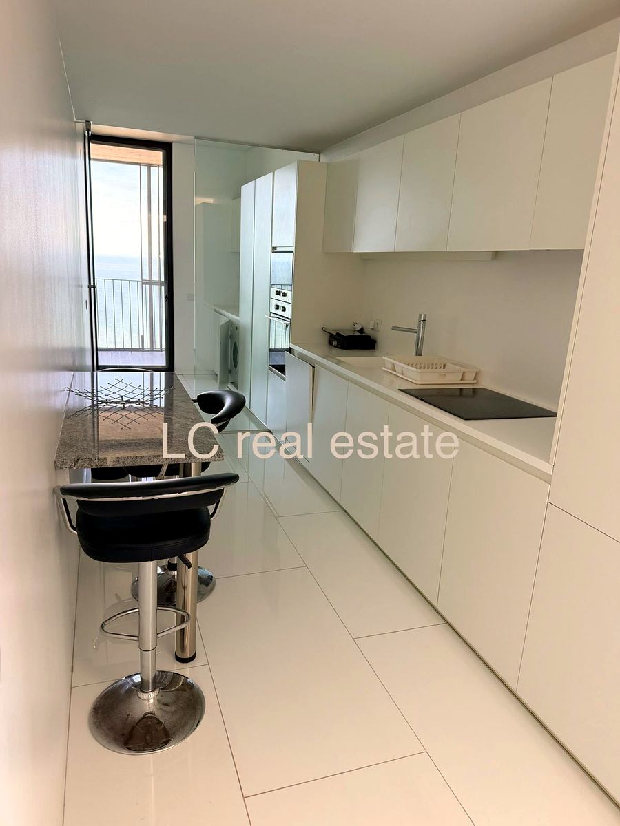 Arrendo apartamento T2 com moveis no condomínio JN Julius nyerere