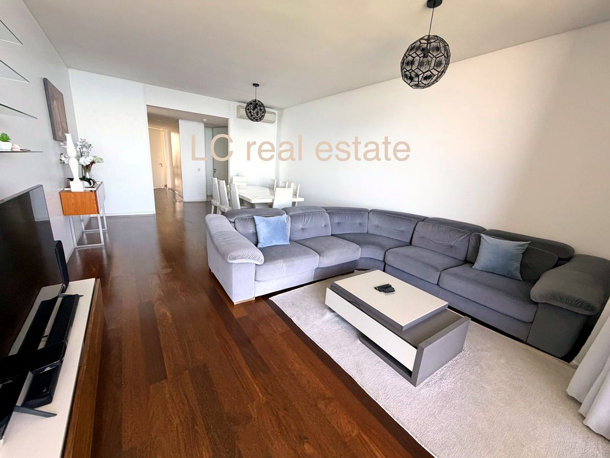 Arrendo apartamento T2 com moveis no condomínio JN Julius nyerere