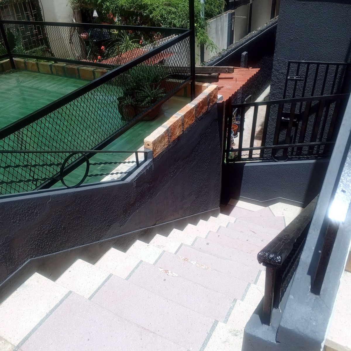 Geminada tipo 3, 1° andar Bairro da Malhangalene excelente Casa 🏠