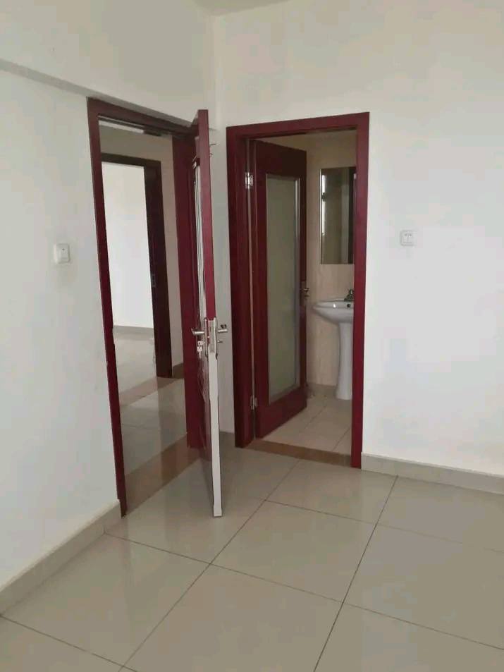 Arrenda apartamento T3 para habitacao ou escritorio - Zona 1