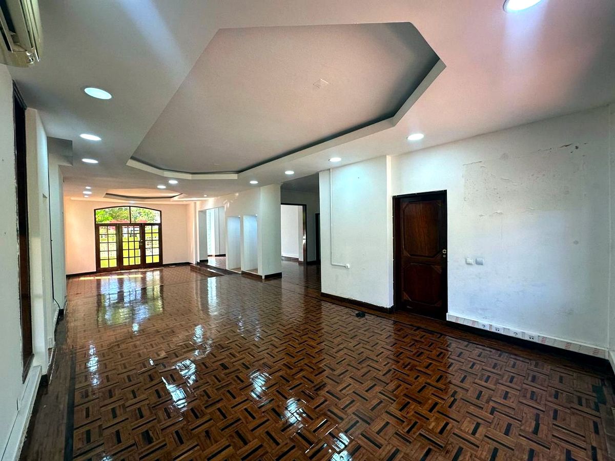 Vendo moradia  na sommershiild 2 palmar