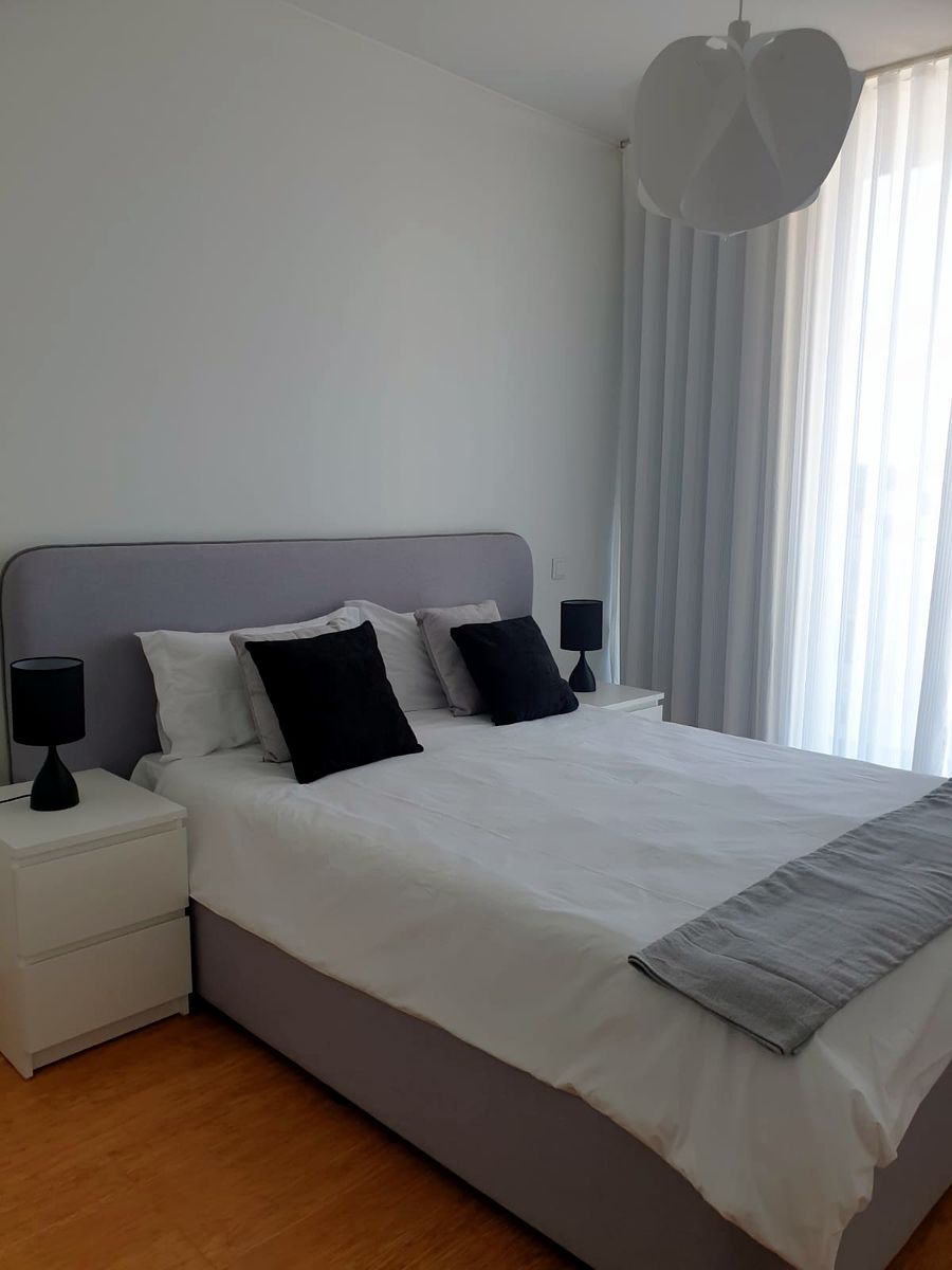 Arrendo apartamento T3 no condomínio plantinum