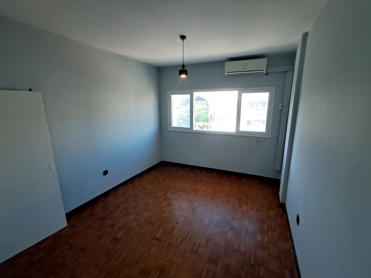 Arrendo moradia T5 na coop