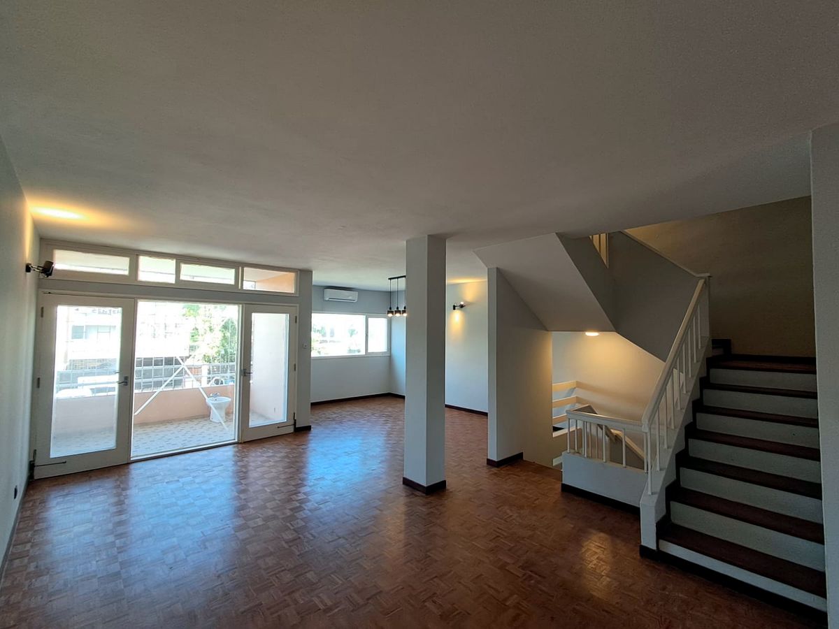 Arrendo moradia T5 na coop