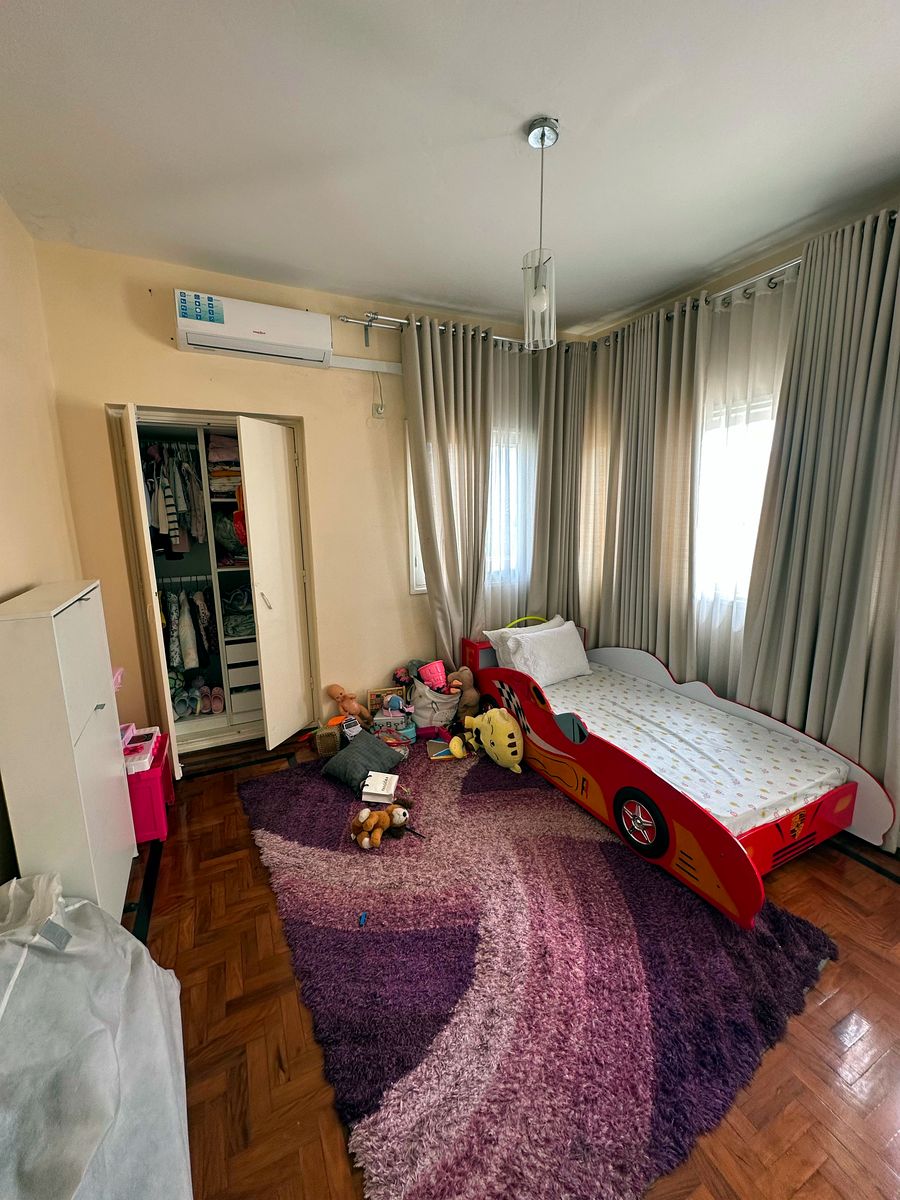 VENDE-SE APARTAMENTO T3, 2° BAIRRO CENTRAL PRÓXIMO AO JARDIM DONA BERTA.