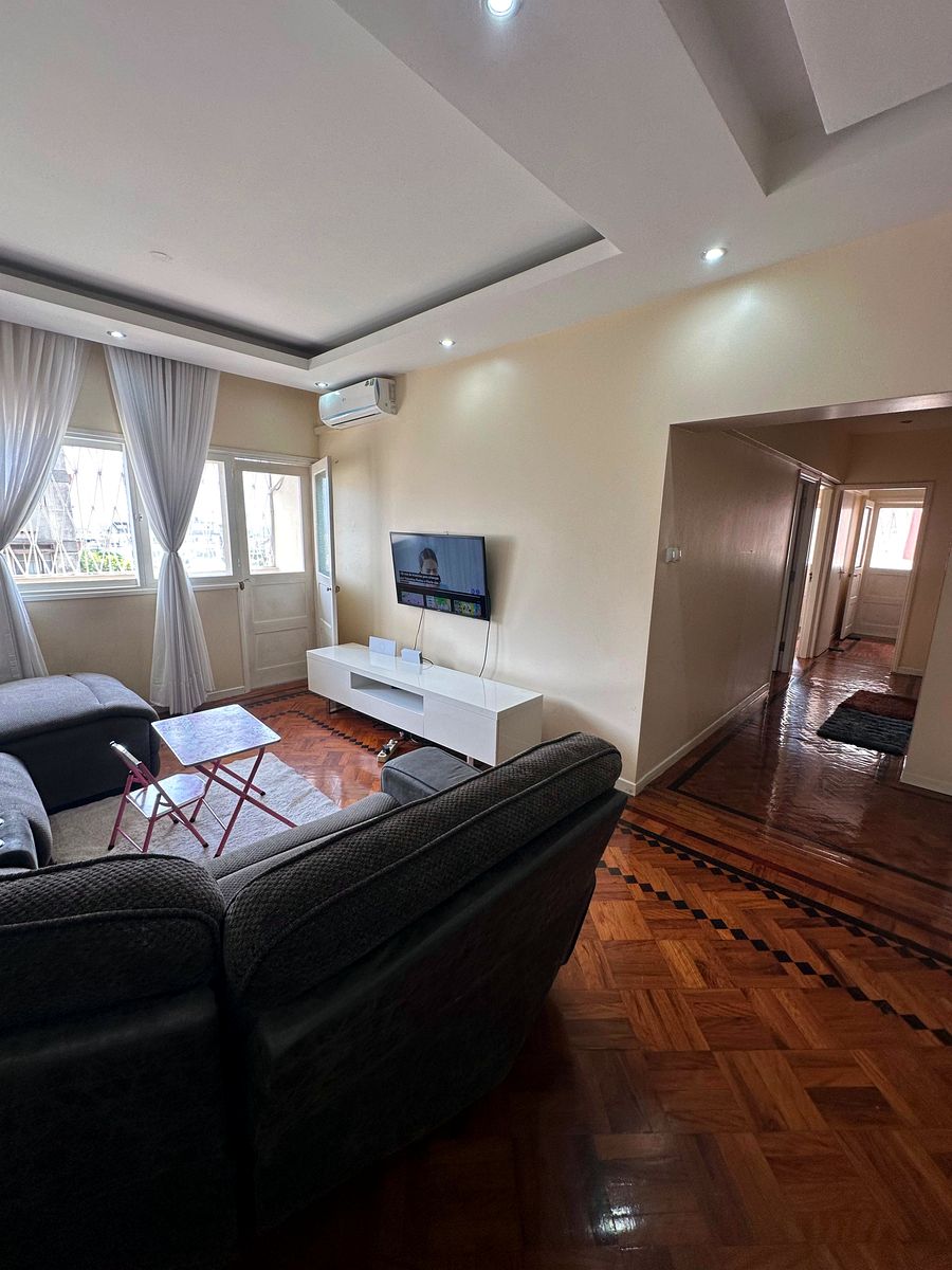 VENDE-SE APARTAMENTO T3, 2° BAIRRO CENTRAL PRÓXIMO AO JARDIM DONA BERTA.