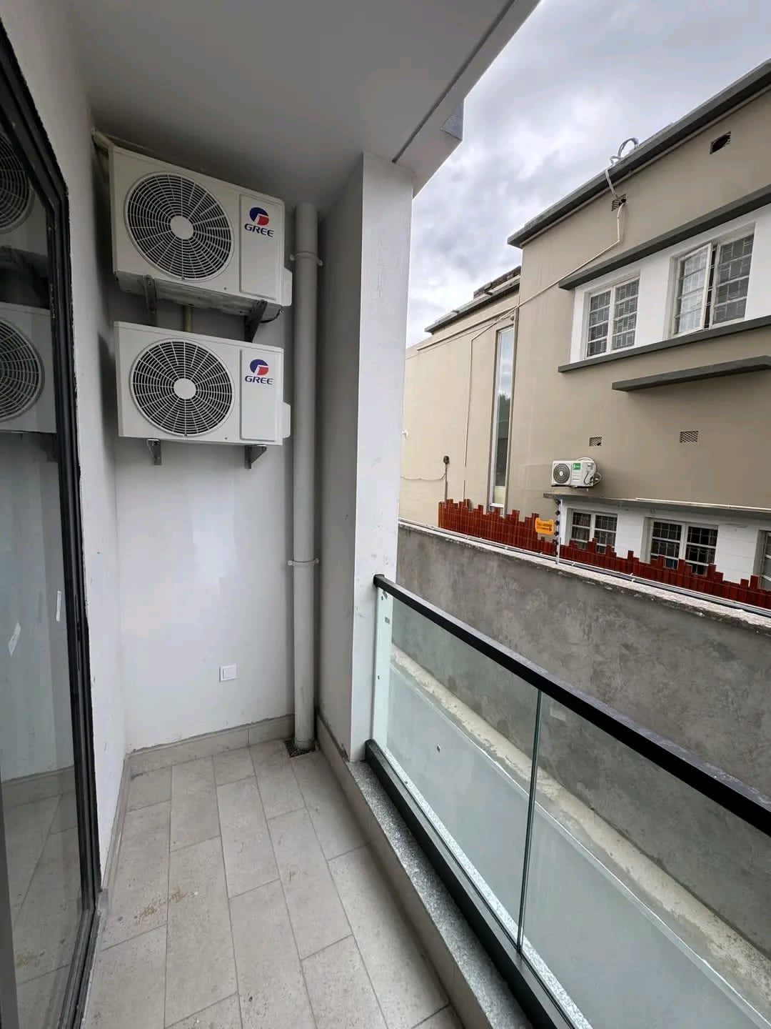 Vende-se Apartamento Condomínio Flora Residence
