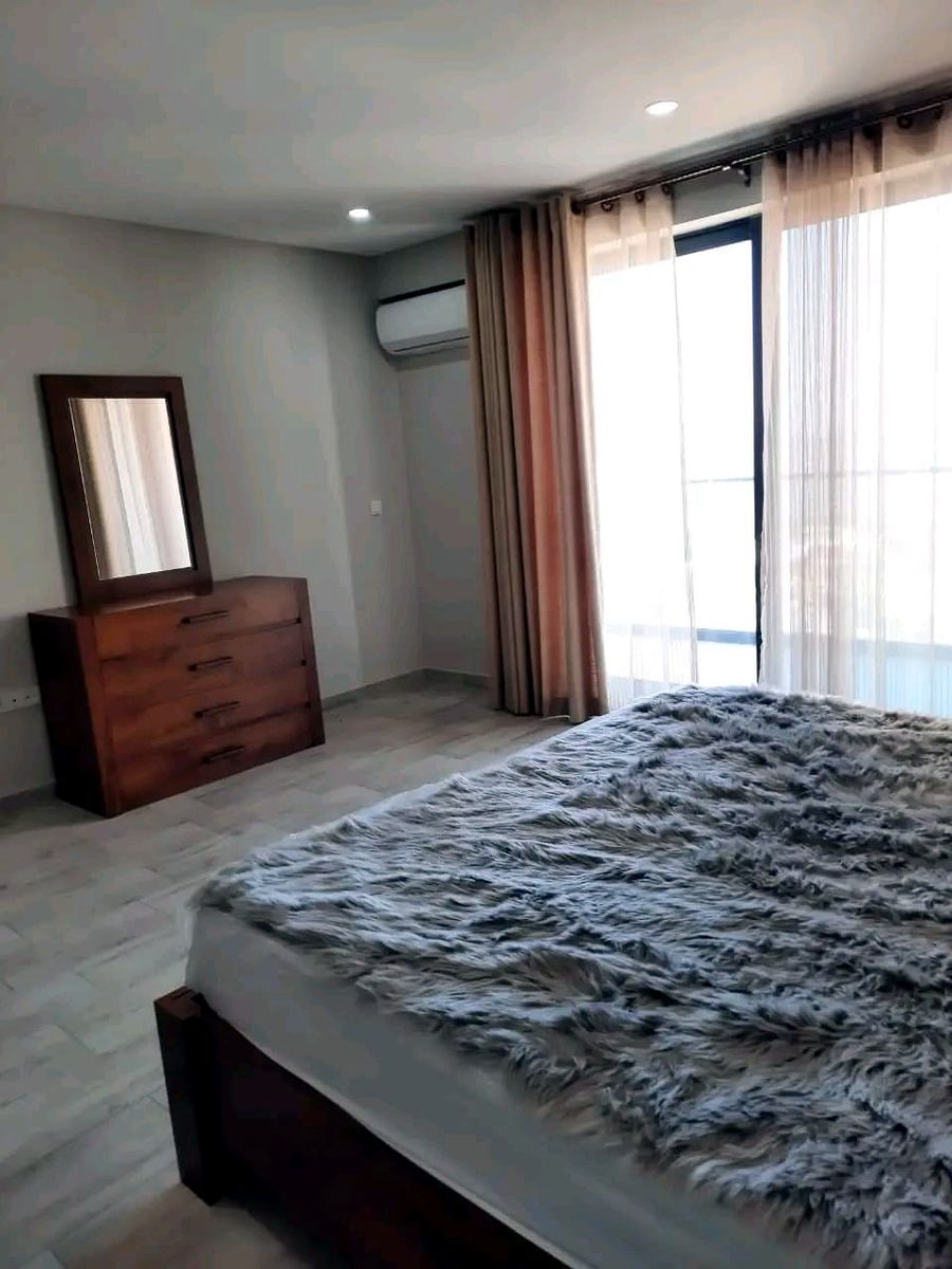 Vende-se Apartamento T3 Mobilado Condomínio Plaza