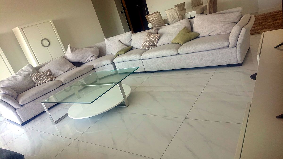 APARTAMENTO T3 SENDO 1 SUÍTE.