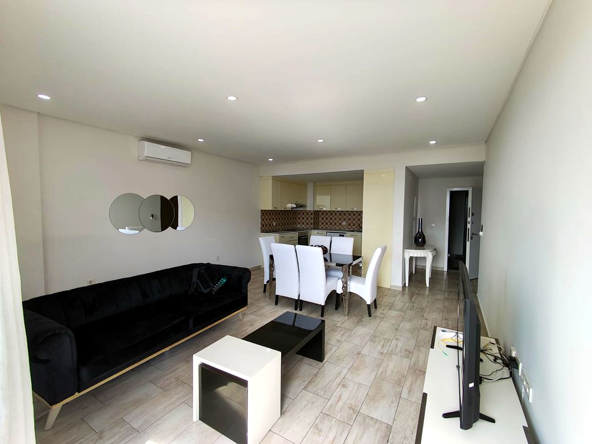 Apartamento Tipo 3 no condomínio Polana Plaza. Museu Próximo polana Shopping