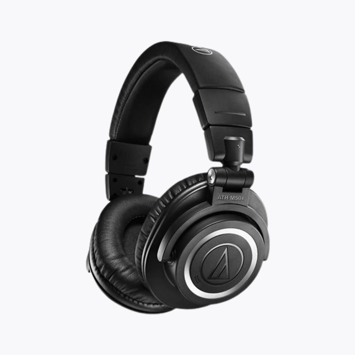 Détail du microphone détachable et de la fiche jack 3.5mm du Audio-Technica ATH-AVC200
