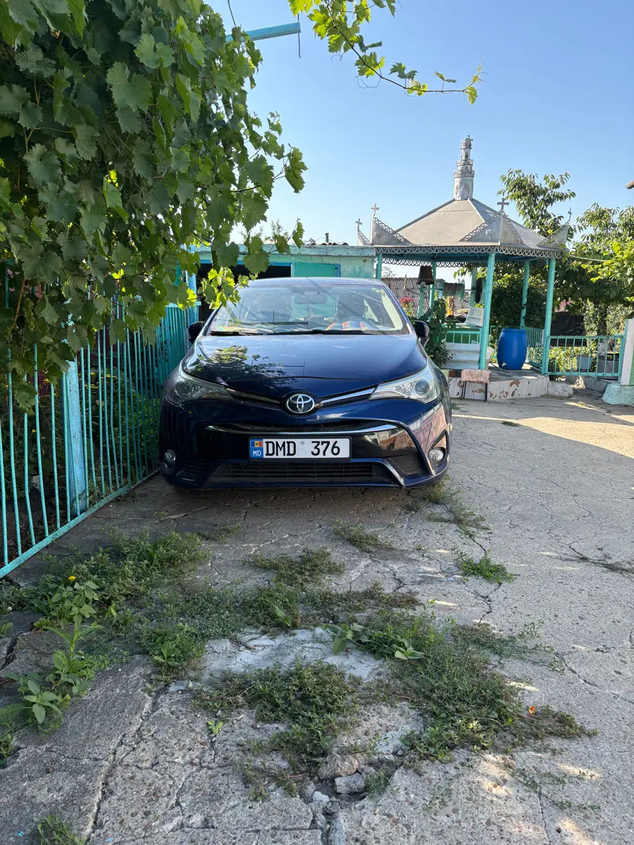 Toyota Avensis — 1