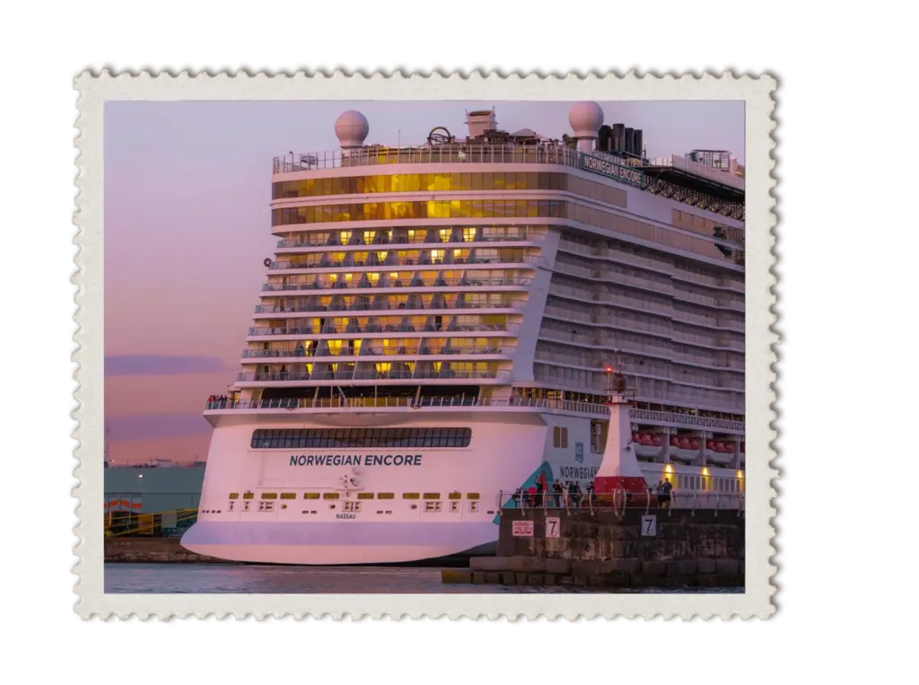 14 de mayo de 2018 - El Canal de Panamá recibe al Norwegian Bliss
