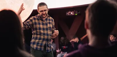 Pardubický Kraťas fotografie z vyhlášení 3. ročníku soutěže krátkých filmů. 
