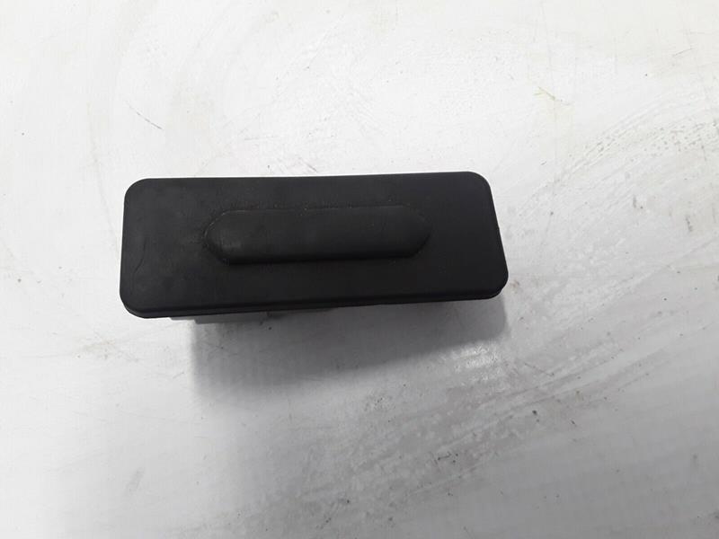 Bagaj Açma Butonu - RENAULT ORIJINAL - 906069264R Ürün Görseli
