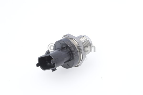 BOSCH 0 281 006 164 Yakıt Sistemi Yakıt Sensörleri & Valfleri - NEW HOLLAND T7 uyumlu