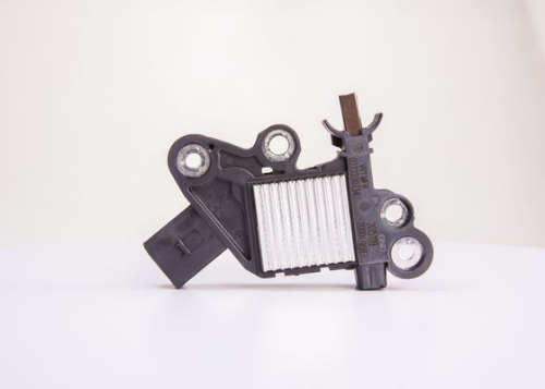 BOSCH 0 272 220 734 Elektrik Sistemi Gerilim Konvertörü - MERCEDES-BENZ M-SERISI (W163) uyumlu