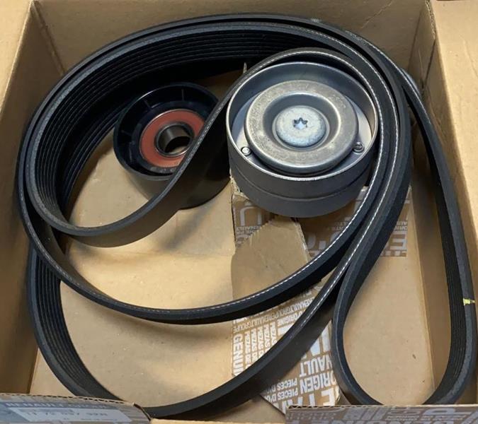 Kanallı Kayış Seti - RENAULT ORIJINAL - 117209732R Ürün Görseli