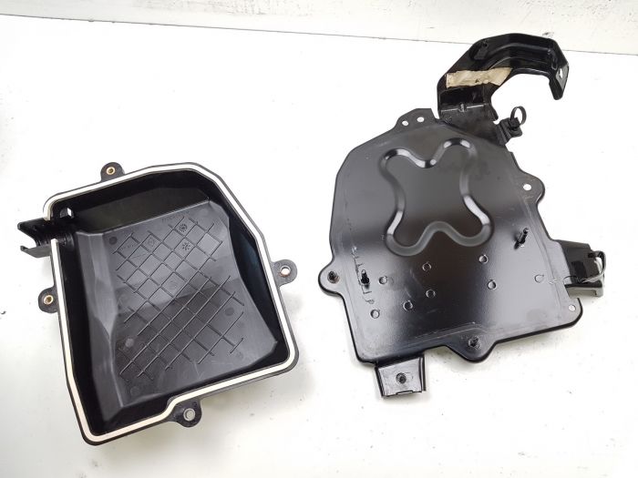 Enjeksiyon Beyni Kapağı - RENAULT ORIJINAL - 310E91927R Ürün Görseli