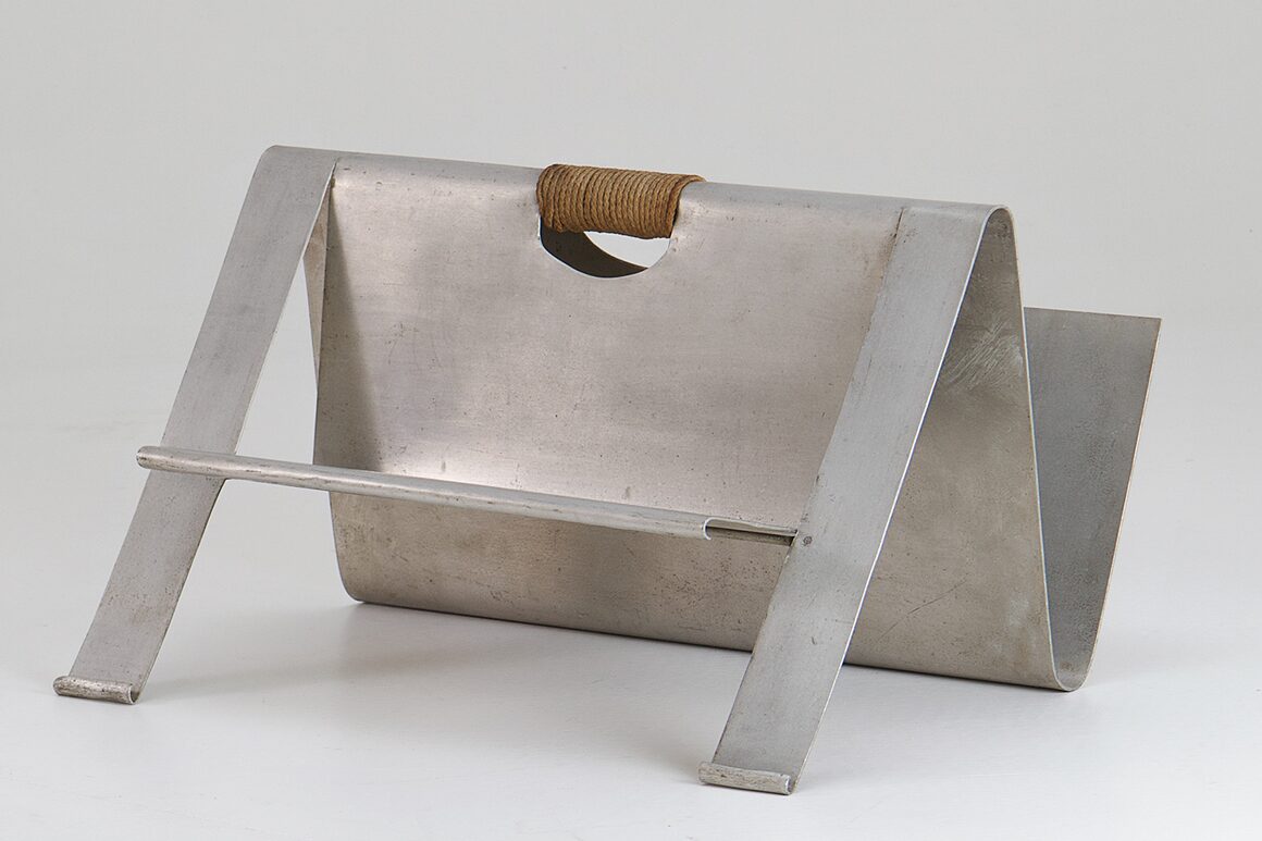 Lektuurbak Magazine Rack by Rob Parry