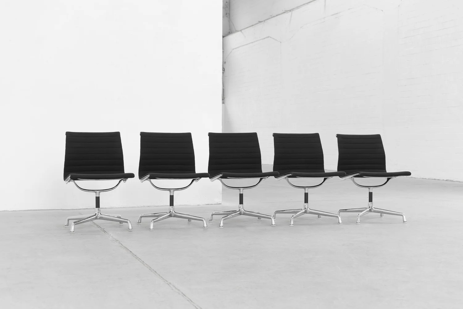 Set of 5 EA 101 Alu Chairs