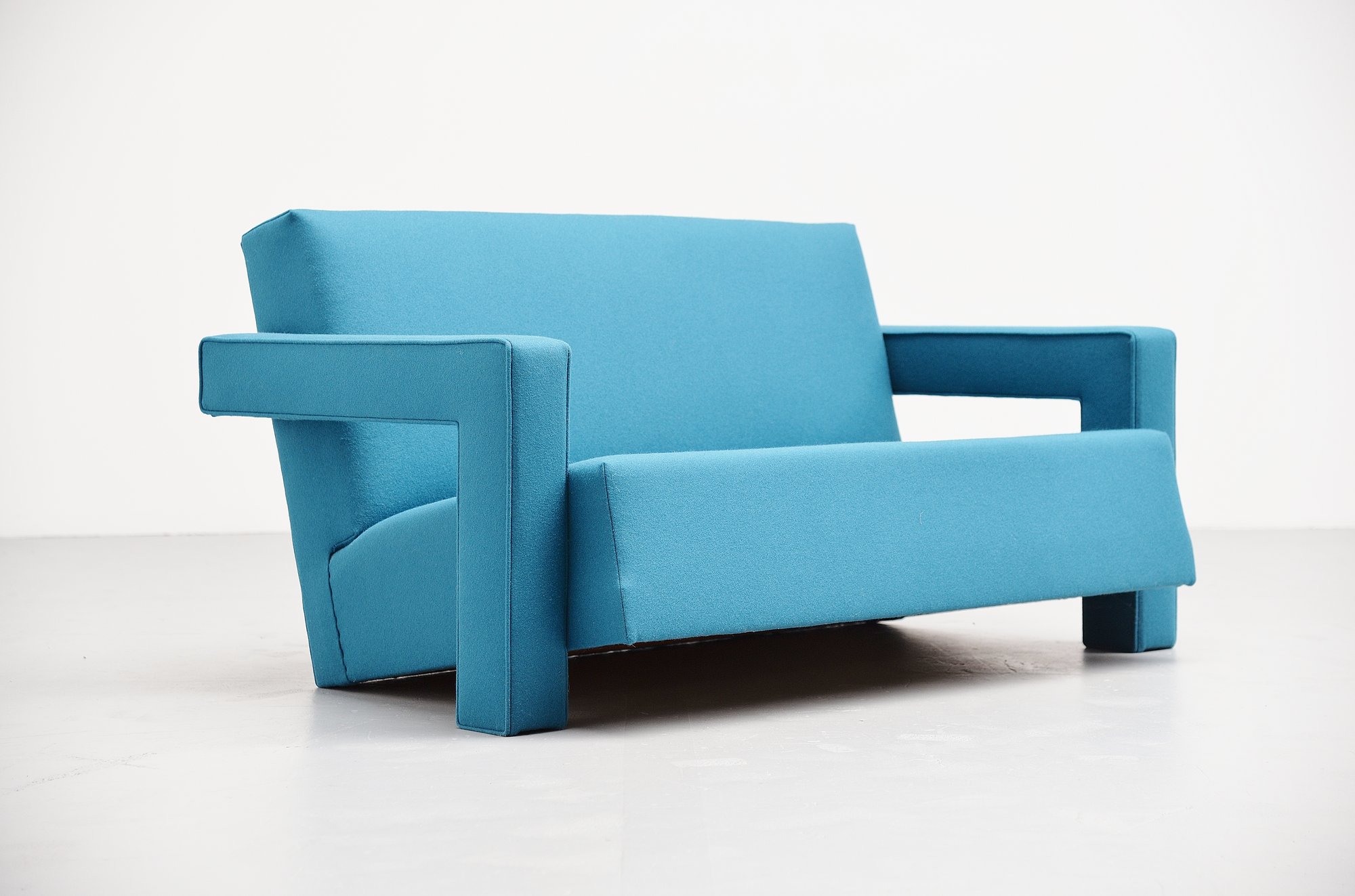 Utrecht Sofa by Gerrit Rietveld