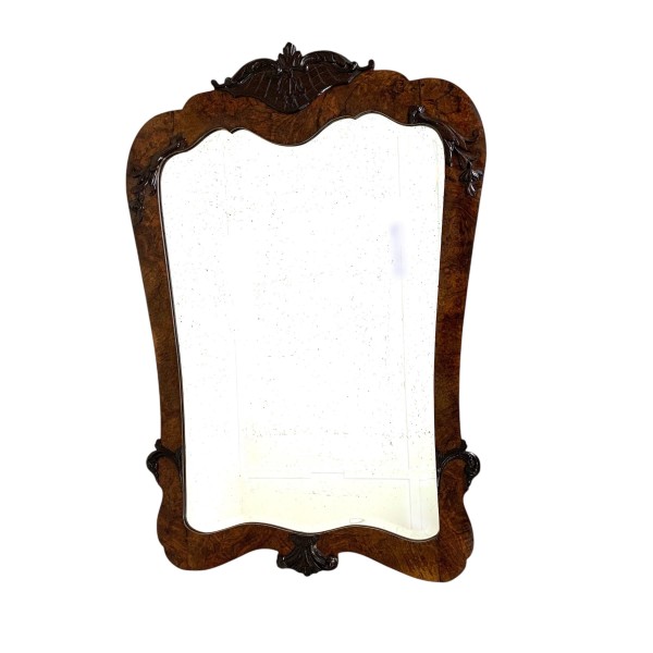 Romantic mirror with beveled glass