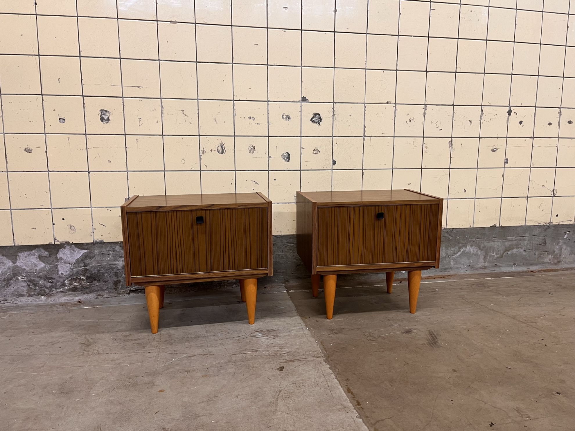 Set of Two Bedside Tables
