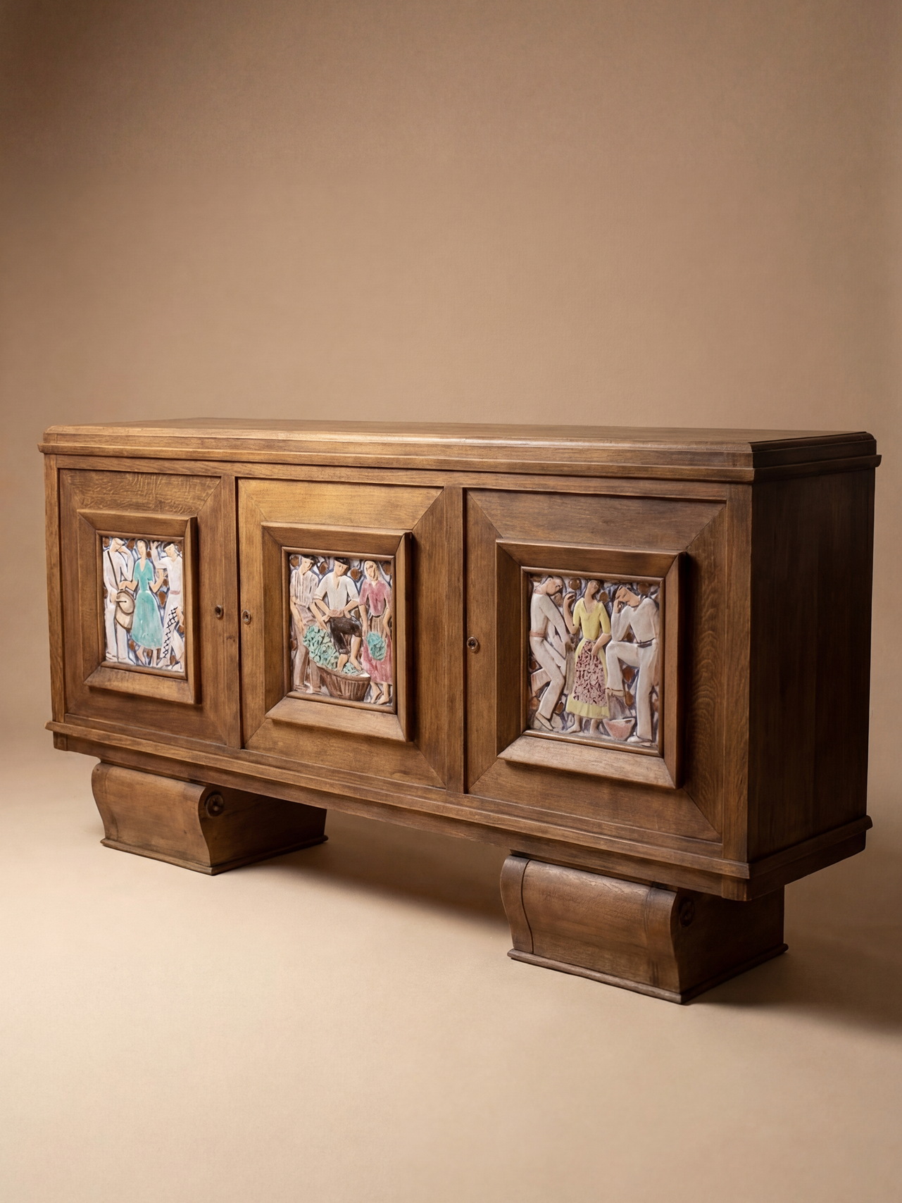 Euskarien Buffet by Victor Courtray & Edouard Cazaux