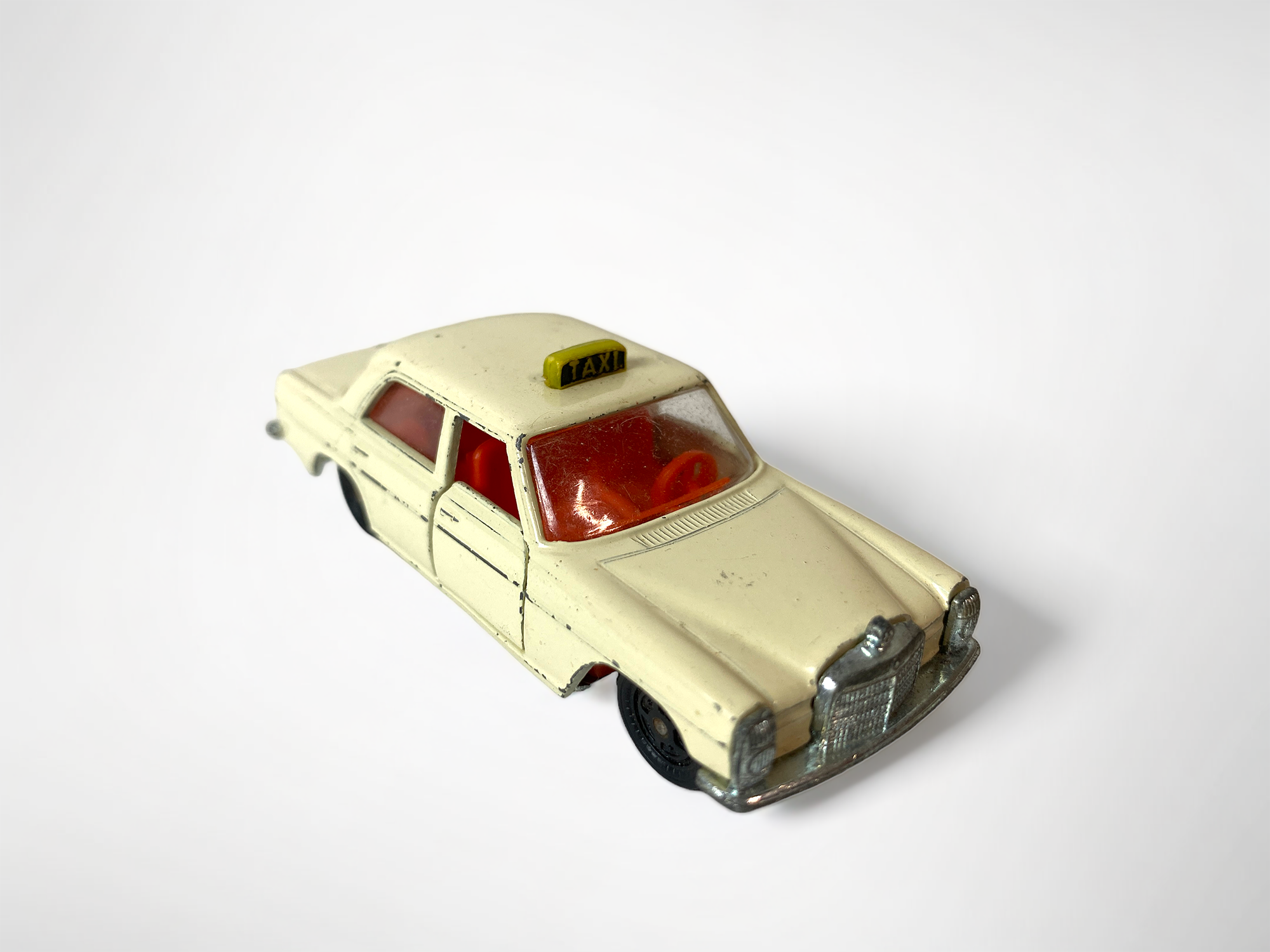 Mercedes Taxi